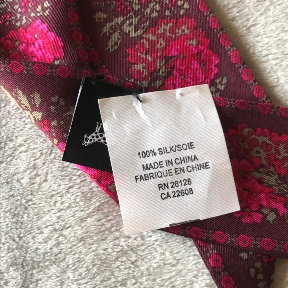 Neck Scarf - Picture 2 of 3